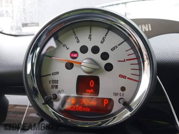 2012 MINI Hardtop with VIN WMWSU3C5XCT262971, listed as a IAAI auction lot 43359213 with 42,086 mi miles and . Bid and sale history available at DreamBid. Image 7.