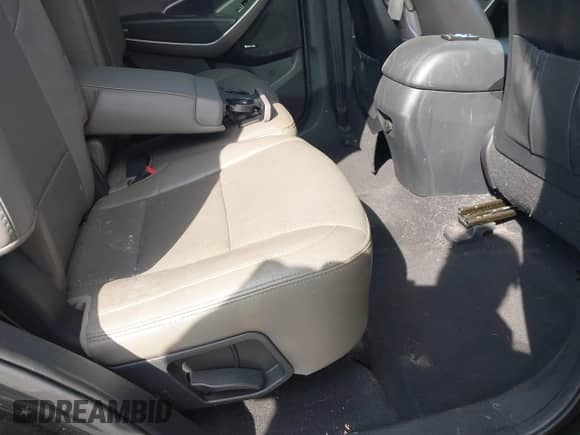 2015 Hyundai Santa Fe с VIN 5XYZU3LB8FG295846, выставлен на аукционе IAAI как лот 43174087 с пробегом 105 223 миль миль и . История ставок и продаж доступна на DreamBid. Изображение 8.