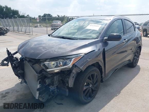 ✅ 2021 Honda HR-V Sport • VIN: 3CZRU5H1XMM714222 • Lot: 43228883. Wystawiony na IAAI z przebiegiem 13 023 mil. Bezpłatny archiwum sprzedaży aukcyjnych z USA i szczegółowy raport historii pojazdu na DreamBid. Zdjęcie 2.