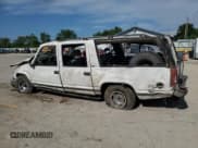 ✅ 1999 GMC Suburban • VIN: 1GKEC16R1XJ791639 • Лот: 63274135. Опубликован ранее на Copart с пробегом 167 914 миль. Бесплатный доступ к архиву аукционных продаж из США и подробный отчёт об истории автомобиля на DreamBid. Изображение 2.