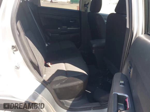✅ 2020 Mitsubishi Outlander ES • VIN: JA4AR3AU2LU003678 • Lot: 42663685. Listed on IAAI with 153,692 mi. Free auction sales archive from the USA and detailed vehicle history report at DreamBid. Image 8.