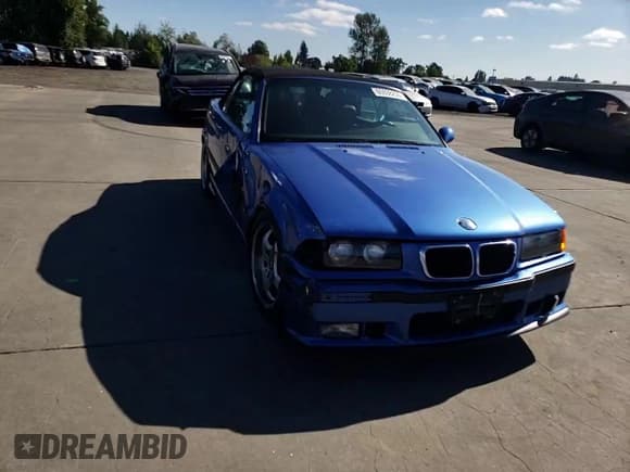 ✅ 1999 BMW 3 Series M3 • VIN: WBSBK0333XEC41861 • Lot: 65938235. Wystawiony na Copart z przebiegiem 92 402 mil. Bezpłatny archiwum sprzedaży aukcyjnych z USA i szczegółowy raport historii pojazdu na DreamBid. Zdjęcie 13.