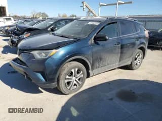 ✅ 2017 Toyota RAV4 LE • VIN: JTMZFREV7HJ718228 • Lot: 91387495. Wystawiony na Copart z przebiegiem 133 388 mil. Bezpłatny archiwum sprzedaży aukcyjnych z USA i szczegółowy raport historii pojazdu na DreamBid. Zdjęcie 1.