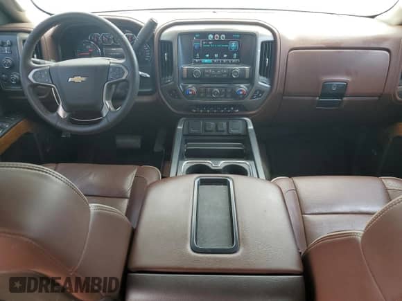 2015 Chevrolet Silverado 2500HD High Country с VIN 1GC1KXE87FF631517, выставлен на аукционе Copart как лот 68724835 с пробегом 128 771 миль миль и Списание • Salvage title. История ставок и продаж доступна на DreamBid. Изображение 8.