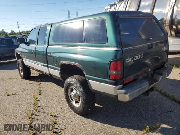 ✅ 2002 Dodge 2500 • VIN: 3B7KF23Z32M247123 • Lot: 65627935. Listed on Copart with 181,273 mi. Free auction sales archive from the USA and detailed vehicle history report at DreamBid. Image 2.