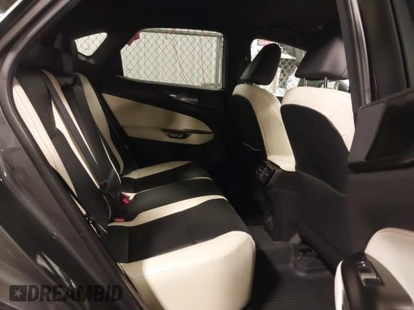 ✅ 2024 Lexus NX 350 • VIN: 2T2AGCEZ2RC057176 • Lot: 41376211. Wystawiony na IAAI z przebiegiem 5 136 mil. Bezpłatny archiwum sprzedaży aukcyjnych z USA i szczegółowy raport historii pojazdu na DreamBid. Zdjęcie 8.