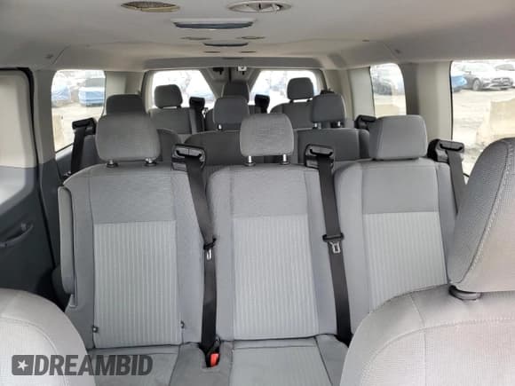 ✅ 2017 Ford Transit XL • VIN: 1FMZK1ZM1HKB04585 • Lot: 85691285. Wystawiony na Copart z przebiegiem 114 019 mil. Bezpłatny archiwum sprzedaży aukcyjnych z USA i szczegółowy raport historii pojazdu na DreamBid. Zdjęcie 10.