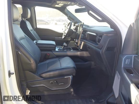 ✅ 2023 Ford F-150 Lightning Lariat • VIN: 1FTVW1EVXPWG47740 • Lot: 43426323. Listed on IAAI with 49,176 mi. Free auction sales archive from the USA and detailed vehicle history report at DreamBid. Image 5.