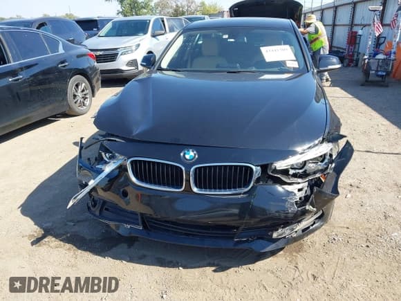 ✅ 2018 BMW 3 Series 320i • VIN: WBA8E1G50JNU90758 • Лот: 43441309. Опубликован ранее на IAAI с пробегом 88 740 миль. Бесплатный доступ к архиву аукционных продаж из США и подробный отчёт об истории автомобиля на DreamBid. Изображение 12.