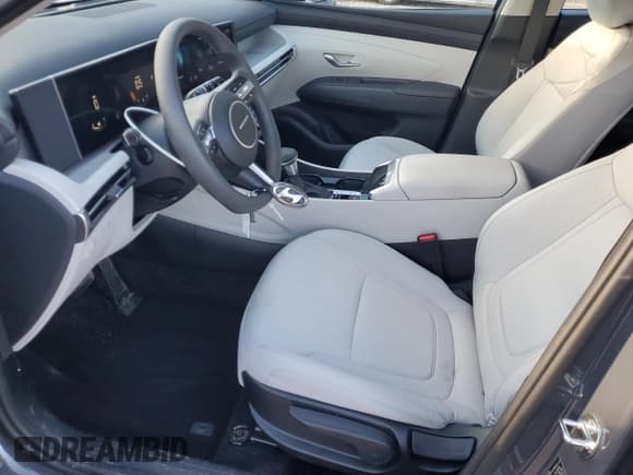 ✅ 2025 Hyundai Tucson SE • VIN: 5NMJACDE1SH449909 • Lot: 86225075. Wystawiony na Copart z przebiegiem 8 707 mil. Bezpłatny archiwum sprzedaży aukcyjnych z USA i szczegółowy raport historii pojazdu na DreamBid. Zdjęcie 7.