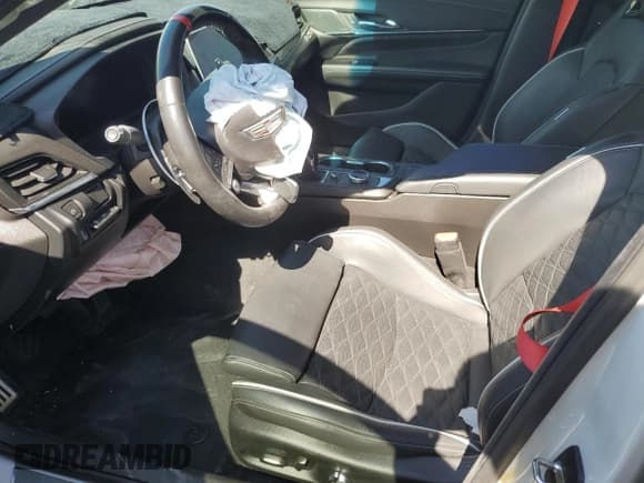 ✅ 2022 Cadillac CT4-V • VIN: 1G6D75RP7N0410492 • Лот: 58358674. Опубликован ранее на Copart с пробегом Не указан. Бесплатный доступ к архиву аукционных продаж из США и подробный отчёт об истории автомобиля на DreamBid. Изображение 7.