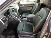 ✅ 2023 Volkswagen Atlas SE • VIN: 1V2WP2CA1PC519538 • Lot: 92046085. Listed on Copart with 48,239 mi. Free auction sales archive from the USA and detailed vehicle history report at DreamBid. Image 7.