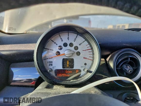 ✅ 2012 MINI Hardtop • VIN: WMWSU3C55CT259041 • Lot: 92326965. Listed on Copart with 115,759 mi. Free auction sales archive from the USA and detailed vehicle history report at DreamBid. Image 9.