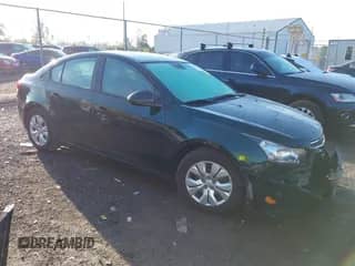 2014 Chevrolet Cruze LS с VIN 1G1PA5SH6E7107315, выставлен на аукционе IAAI как лот 43322371 с пробегом 102 033 миль миль и . История ставок и продаж доступна на DreamBid. Изображение 1.