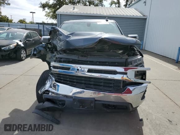 ✅ 2020 Chevrolet Silverado 1500 LT • VIN: 3GCUYDED8LG114602 • Lot: 75724464. Wystawiony na Copart z przebiegiem Nie podano. Bezpłatny archiwum sprzedaży aukcyjnych z USA i szczegółowy raport historii pojazdu na DreamBid. Zdjęcie 5.