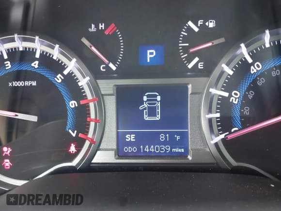 ✅ 2019 Toyota 4Runner SR5 • VIN: JTEBU5JR2K5676586 • Lot: 42070642. Listed on IAAI with 144,039 mi. Free auction sales archive from the USA and detailed vehicle history report at DreamBid. Image 7.