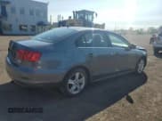 ✅ 2014 Volkswagen Jetta • VIN: 3VWWL7AJ3EM440667 • Lot: 61281455. Wystawiony na Copart z przebiegiem 335 279 mil. Bezpłatny archiwum sprzedaży aukcyjnych z USA i szczegółowy raport historii pojazdu na DreamBid. Zdjęcie 3.