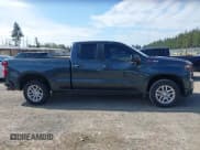 ✅ 2019 Chevrolet Silverado 1500 RST • VIN: 1GCRYEED3KZ301952 • Lot: 42322142. Wystawiony na IAAI z przebiegiem 105 588 mil. Bezpłatny archiwum sprzedaży aukcyjnych z USA i szczegółowy raport historii pojazdu na DreamBid. Zdjęcie 13.