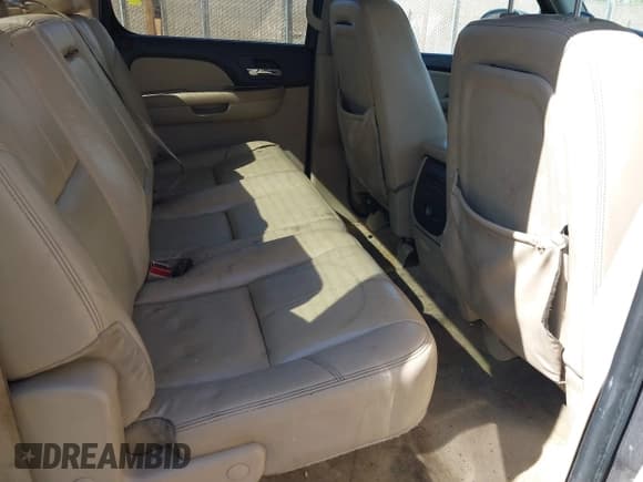 ✅ 2008 Chevrolet Silverado 1500 LTZ • VIN: 2GCFK13Y181132227 • Lot: 41785368. Listed on IAAI with 313,033 mi. Free auction sales archive from the USA and detailed vehicle history report at DreamBid. Image 8.