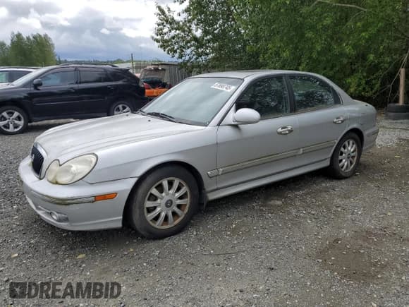 ✅ 2004 Hyundai Sonata GLS • VIN: KMHWF35H14A036185 • Lot: 57698745. Listed on Copart with 214,926 mi. Free auction sales archive from the USA and detailed vehicle history report at DreamBid. Image 1.
