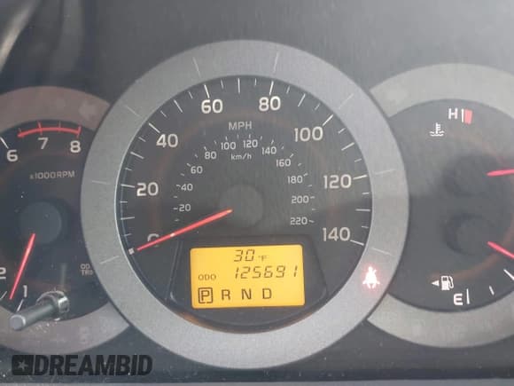 ✅ 2010 Toyota RAV4 Sport • VIN: JTMRF4DV6A5034841 • Лот: 43830218. Опубликован ранее на IAAI с пробегом 125 691 миль. Бесплатный доступ к архиву аукционных продаж из США и подробный отчёт об истории автомобиля на DreamBid. Изображение 7.