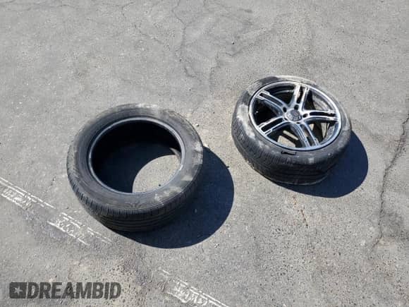 ✅ 2006 Hyundai Azera SE • VIN: KMHFC46F36A087329 • Лот: 64326125. Размещён на Copart с пробегом 136 722 миль миль. Получите бесплатный доступ к архиву аукционных продаж из США и посмотрите подробный отчёт об истории автомобиля на DreamBid. Изображение 12.