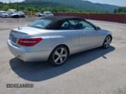 ✅ 2011 Mercedes-Benz E 350 • VIN: WDDKK5GF0BF092338 • Лот: 42559005. Опубликован ранее на IAAI с пробегом 122 205 миль. Бесплатный доступ к архиву аукционных продаж из США и подробный отчёт об истории автомобиля на DreamBid. Изображение 4.