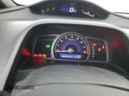 ✅ 2007 Honda Civic LX • VIN: 1HGFA16557L130107 • Лот: 52813445. Опубликован ранее на Copart с пробегом 162 018 миль. Бесплатный доступ к архиву аукционных продаж из США и подробный отчёт об истории автомобиля на DreamBid. Изображение 9.