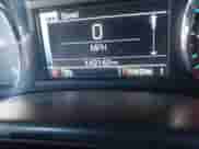 2015 Chevrolet Silverado 2500HD LT z VIN 1GC1KVE85FF136771, wystawiony jako IAAI lot #43478483 z przebiegiem 142 142 mil mil oraz . Historia ofert i sprzedaży dostępna na DreamBid. Obrazek 16.