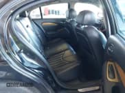 ✅ 2001 Jaguar S-Type V6 • VIN: SAJDA01N31FL96112 • Lot: 42045202. Wystawiony na IAAI z przebiegiem 264 076 mil. Bezpłatny archiwum sprzedaży aukcyjnych z USA i szczegółowy raport historii pojazdu na DreamBid. Zdjęcie 8.