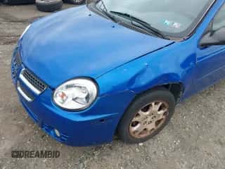 2005 Dodge Neon SXT z VIN 1B3ES56C35D225402, wystawiony jako IAAI lot #42890292 z przebiegiem 113 960 mil mil oraz . Historia ofert i sprzedaży dostępna na DreamBid. Obrazek 6.