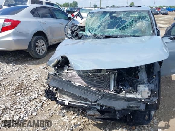 ✅ 2024 Honda Civic Si • VIN: 2HGFE1E53RH471723 • Lot: 42330497. Wystawiony na IAAI z przebiegiem 24 156 mil. Bezpłatny archiwum sprzedaży aukcyjnych z USA i szczegółowy raport historii pojazdu na DreamBid. Zdjęcie 6.