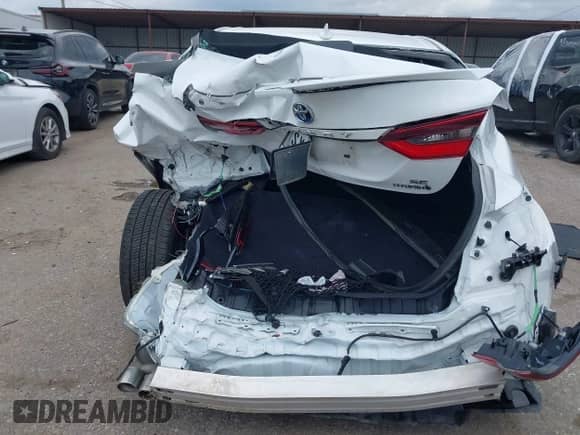 2023 Toyota Camry Hybrid SE с VIN 4T1S31AKXPU612467, выставлен на аукционе IAAI как лот 42470135 с пробегом 12 806 миль миль и . История ставок и продаж доступна на DreamBid. Изображение 16.