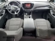 ✅ 2019 Chevrolet Traverse LS • VIN: 1GNERFKW8KJ295899 • Lot: 69132104. Wystawiony na Copart z przebiegiem 91 530 mil. Bezpłatny archiwum sprzedaży aukcyjnych z USA i szczegółowy raport historii pojazdu na DreamBid. Zdjęcie 8.