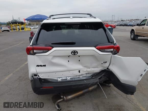 ✅ 2025 Toyota RAV4 Hybrid LE • VIN: JTMMWRFVXSD282652 • Лот: 43518443. Опубликован ранее на IAAI с пробегом 14 477 миль. Бесплатный доступ к архиву аукционных продаж из США и подробный отчёт об истории автомобиля на DreamBid. Изображение 17.