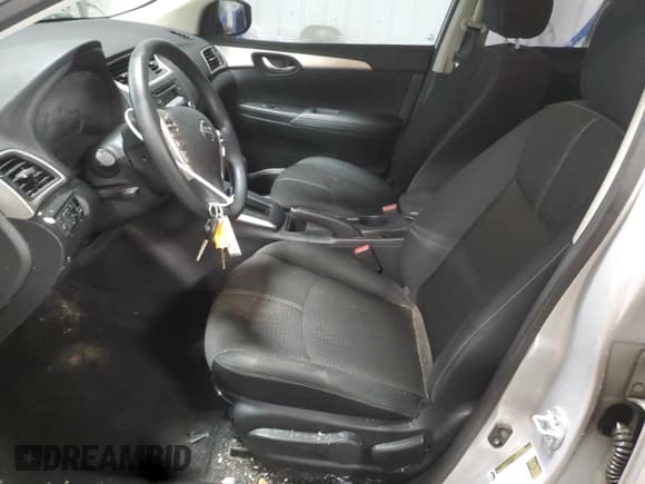 ✅ 2017 Nissan Sentra S • VIN: 3N1AB7AP7HY245465 • Lot: 92275495. Wystawiony na Copart z przebiegiem 84 786 mil. Bezpłatny archiwum sprzedaży aukcyjnych z USA i szczegółowy raport historii pojazdu na DreamBid. Zdjęcie 7.