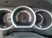 ✅ 2014 Toyota Tacoma PreRunner • VIN: 5TFJU4GN3EX063559 • Lot: 91472145. Wystawiony na Copart z przebiegiem 157 342 mil. Bezpłatny archiwum sprzedaży aukcyjnych z USA i szczegółowy raport historii pojazdu na DreamBid. Zdjęcie 9.