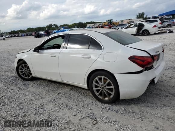 ✅ 2020 Mercedes-Benz A 220 • VIN: W1K3G4EB8LW046161 • Lot: 91485075. Wystawiony na Copart z przebiegiem 93 577 mil. Bezpłatny archiwum sprzedaży aukcyjnych z USA i szczegółowy raport historii pojazdu na DreamBid. Zdjęcie 2.