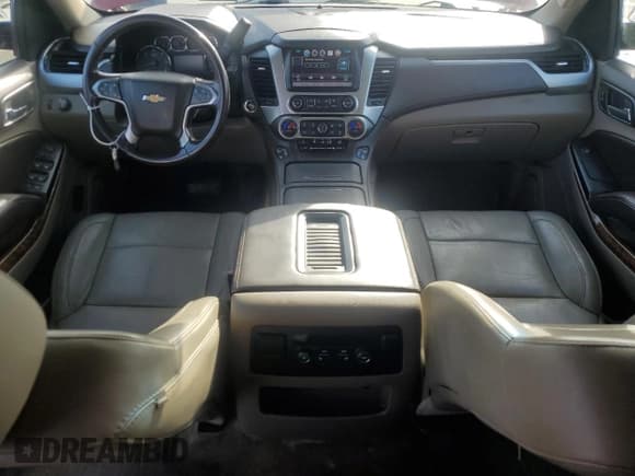 ✅ 2015 Chevrolet Suburban LTZ • VIN: 1GNSCKKC0FR552631 • Lot: 82157695. Wystawiony na Copart z przebiegiem 173 238 mil. Bezpłatny archiwum sprzedaży aukcyjnych z USA i szczegółowy raport historii pojazdu na DreamBid. Zdjęcie 8.