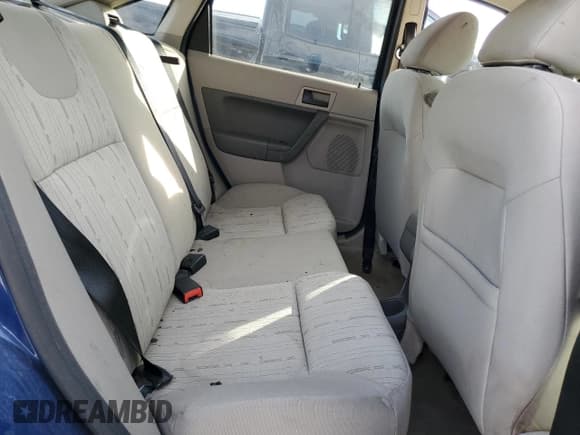 ✅ 2008 Ford Focus SE • VIN: 1FAHP35N98W218716 • Lot: 84563885. Wystawiony na Copart z przebiegiem Nie podano. Bezpłatny archiwum sprzedaży aukcyjnych z USA i szczegółowy raport historii pojazdu na DreamBid. Zdjęcie 10.