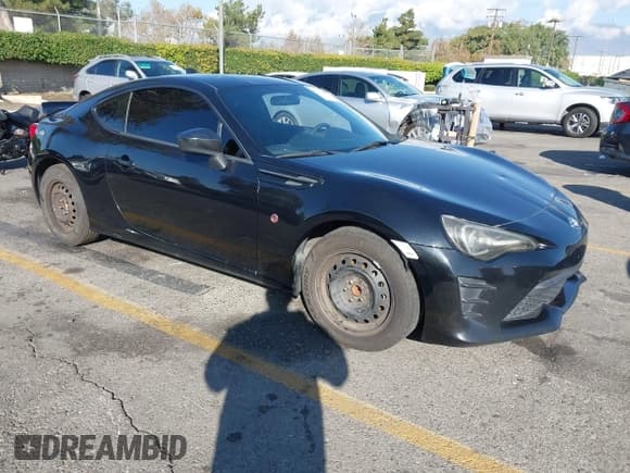 ✅ 2017 Toyota 86 • VIN: JF1ZNAA15H9711129 • Lot: 43712496. Listed on IAAI with 94,030 mi. Free auction sales archive from the USA and detailed vehicle history report at DreamBid. Image 1.