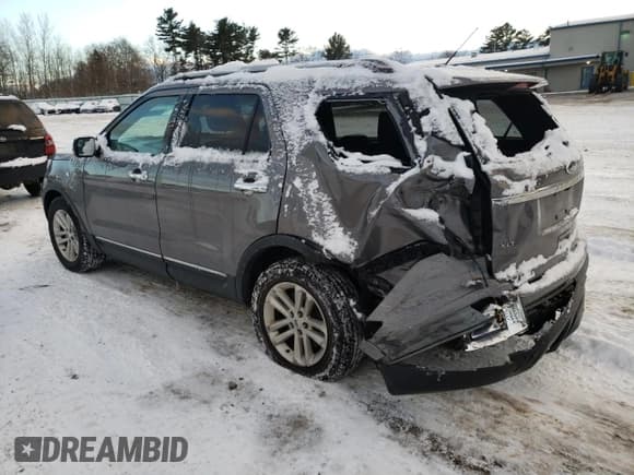 ✅ 2014 Ford Explorer XLT • VIN: 1FM5K8D83EGC02307 • Lot: 89178825. Wystawiony na Copart z przebiegiem 135 594 mil. Bezpłatny archiwum sprzedaży aukcyjnych z USA i szczegółowy raport historii pojazdu na DreamBid. Zdjęcie 2.
