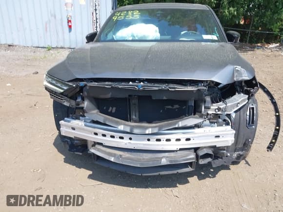 ✅ 2025 Acura MDX w/A-Spec Package • VIN: 5J8YE1H08SL032910 • Lot: 42829553. Listed on IAAI with 1,356 mi. Free auction sales archive from the USA and detailed vehicle history report at DreamBid. Image 12.