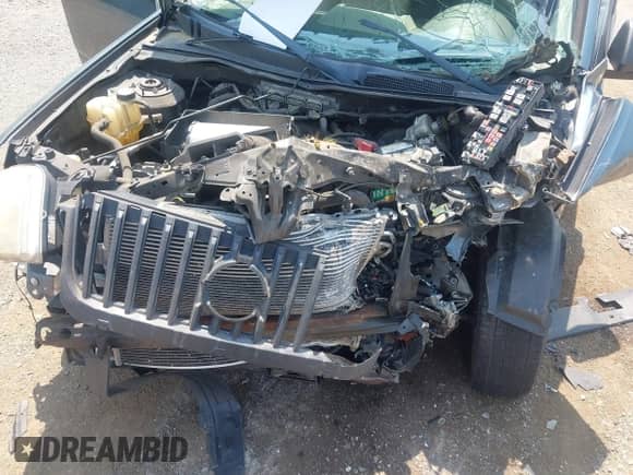 2010 Mercury Mariner with VIN 4M2CN9BG3AKJ28830, listed as a IAAI auction lot 42328802 with 116,650 mi miles and . Bid and sale history available at DreamBid. Image 12.