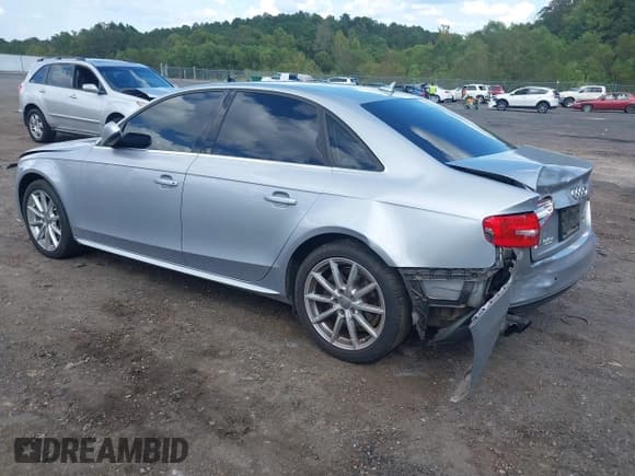✅ 2016 Audi A4 Premium Plus • VIN: WAUFFAFL8GN013606 • Lot: 43291123. Listed on IAAI with 145,090 mi. Free auction sales archive from the USA and detailed vehicle history report at DreamBid. Image 3.