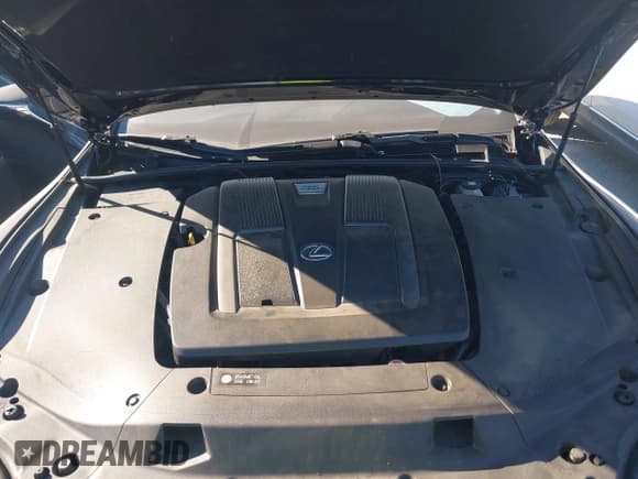 ✅ 2019 Lexus LS 500 • VIN: JTHC51FF6K5005630 • Lot: 43462548. Listed on IAAI with 91,570 mi. Free auction sales archive from the USA and detailed vehicle history report at DreamBid. Image 10.