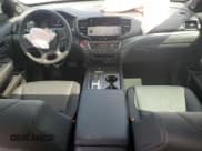 ✅ 2025 Honda Passport EX-L • VIN: 5FNYF8H59SB010319 • Lot: 53439305. Wystawiony na Copart z przebiegiem 2 519 mil. Bezpłatny archiwum sprzedaży aukcyjnych z USA i szczegółowy raport historii pojazdu na DreamBid. Zdjęcie 8.