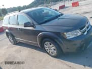 ✅ 2019 Dodge Journey SE • VIN: 3C4PDCBB5KT746730 • Lot: 42922945. Wystawiony na IAAI z przebiegiem 122 403 mil. Bezpłatny archiwum sprzedaży aukcyjnych z USA i szczegółowy raport historii pojazdu na DreamBid. Zdjęcie 1.