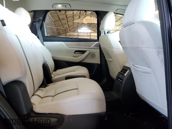 ✅ 2024 Mazda CX-90 Premium Plus • VIN: JM3KKEHA9R1136610 • Lot: 91647005. Listed on Copart with 29,478 mi. Free auction sales archive from the USA and detailed vehicle history report at DreamBid. Image 11.