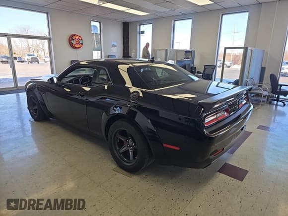 ✅ 2021 Dodge Challenger SRT Hellcat Redeye Widebody • VIN: 2C3CDZL97MH609608 • Lot: 41905865. Wystawiony na Copart z przebiegiem 1 738 mil. Bezpłatny archiwum sprzedaży aukcyjnych z USA i szczegółowy raport historii pojazdu na DreamBid. Zdjęcie 3.